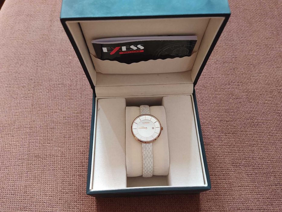 Дамски часовник EXESS 1X01 RGWHWH