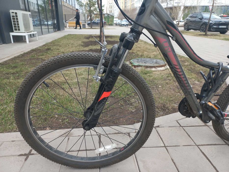 Велосипед Giant для подростков