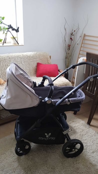 Продавам детска количка