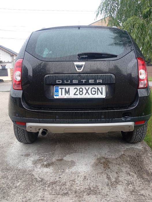 Vind Dacia Duster an 2012 benzină  Si GPL