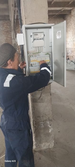 Услуга Электрика и Сантехника