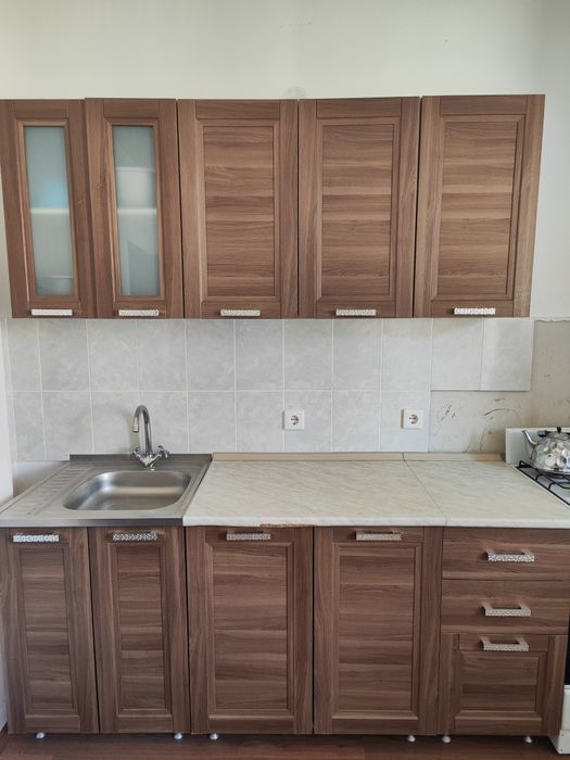 КУХОНН. ГАРНИТУР + раковина + смеситель, в ОТЛИЧ.состоянии. Все вместе