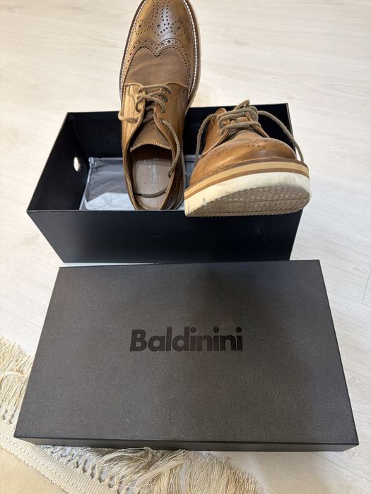 Жап жаңа күздік туфли, Baldinini 42 өлшем