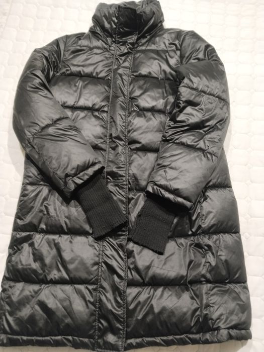 Продам зимнию пуховик