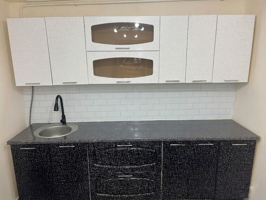 Кухонный стильный гарнитур