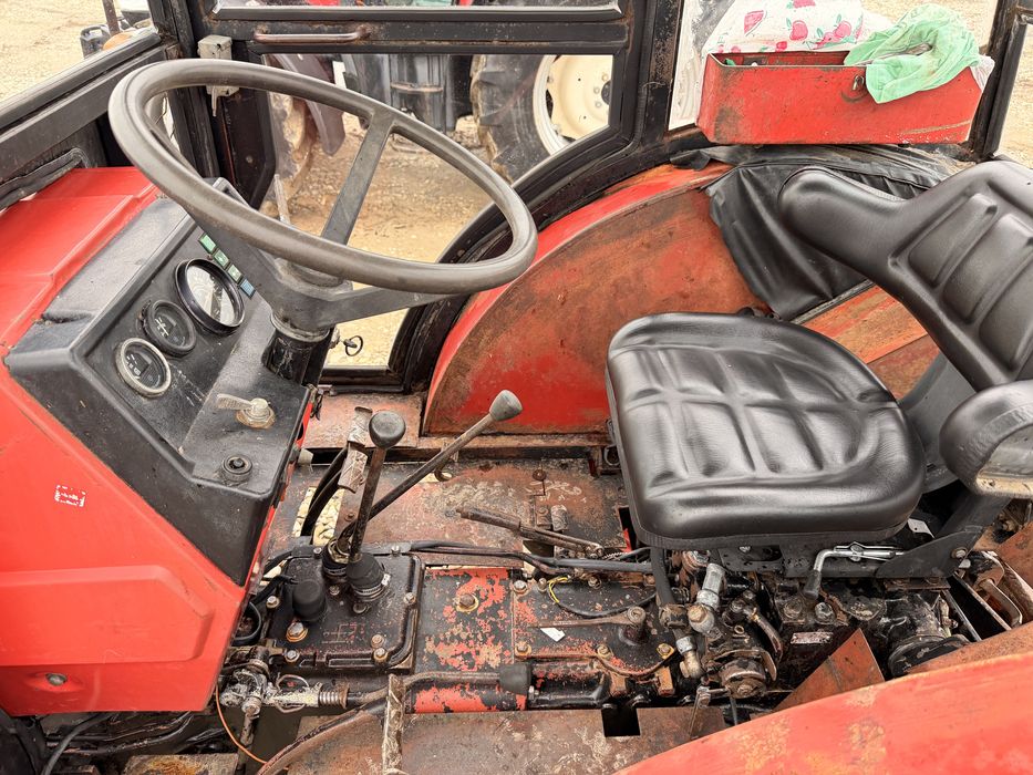 Tarctor UTB U445 U443 Universal 2004