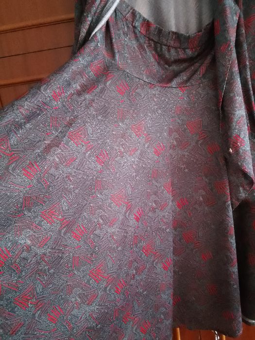 Продам костюм женский