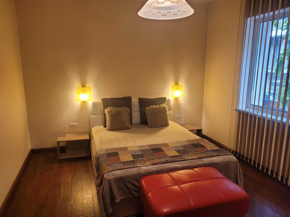 Продава се Четиристаен апартамент в Варна, Гръцка махала - 120 кв.м за 1530 €/кв.м - Снимка #12