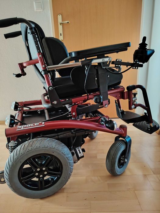 Scaun electric pentru persoane cu dezabiltati