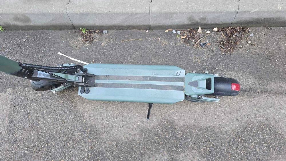 Електрическа тротинетка Vsett 8 48V 15,6Ah