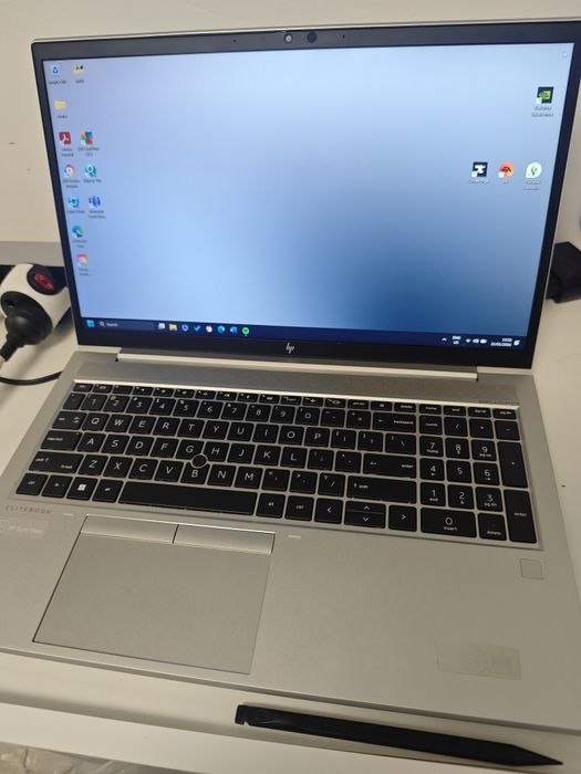 Laptop HP elitebook 855 g7 AMD ryzen 5 pro 4660u RAM 8 GB ssd 256 /3h