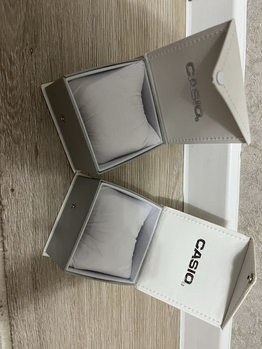 Продаю коробки для часов Casio с подушкой