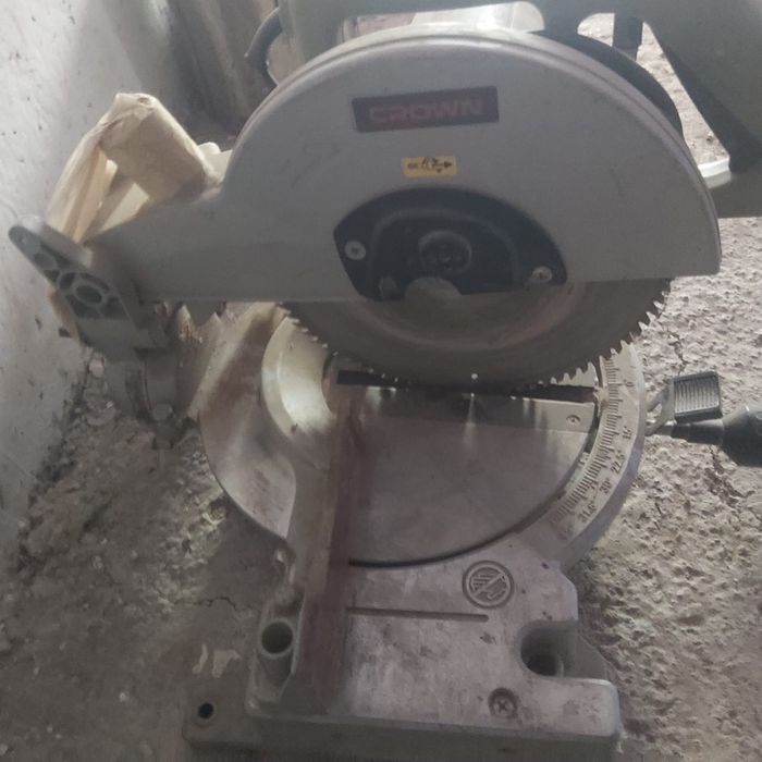 Торцовый пила инструмент