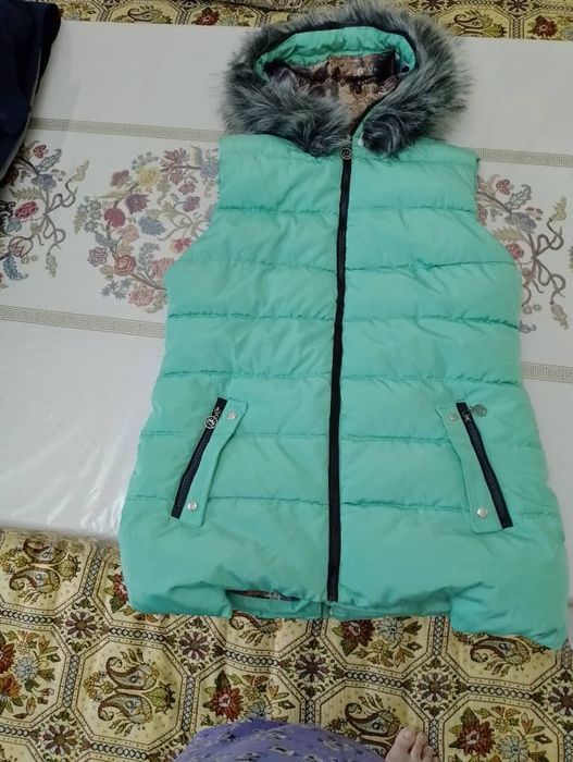 Женский куртка б/у