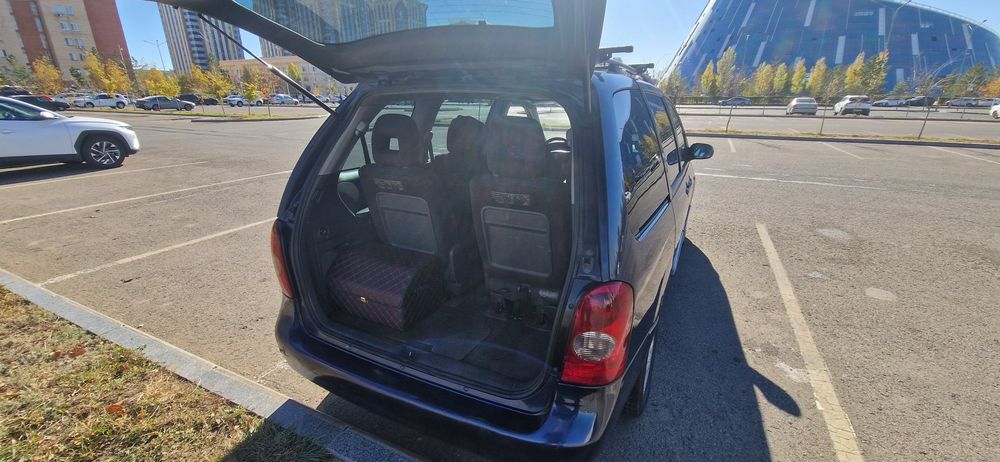 Mazda MPV 2002г.в.