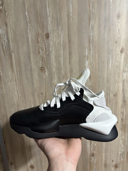 Adidas Y-3 Kaiwa balck and white