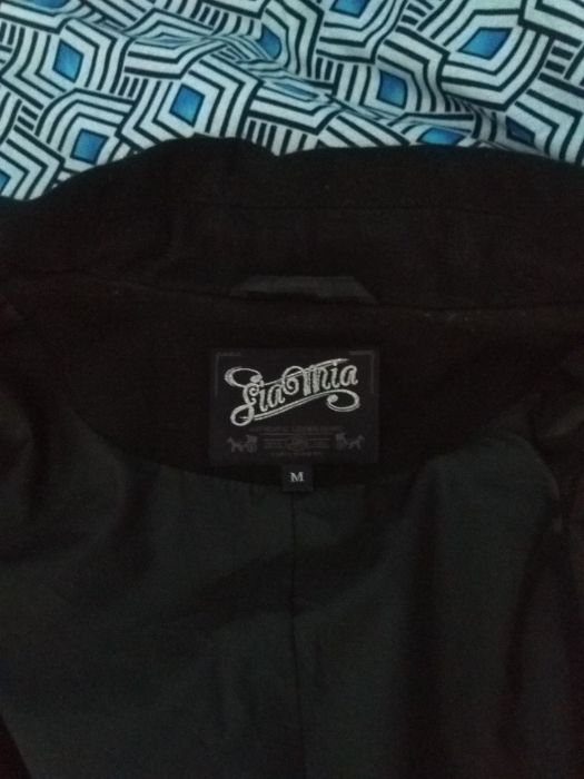 Палто запазено обличано 2 пъти