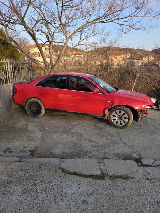 Audi A4 B5 на части