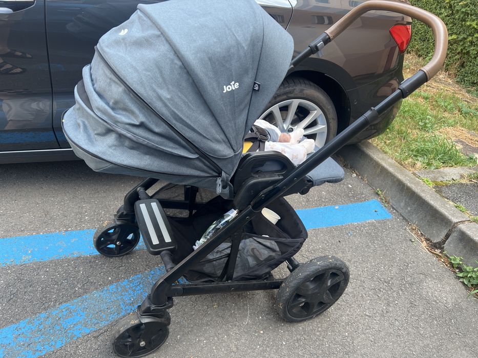 Carucior 3in1 JOIE A-Tour Chrome Dlx, 5 puncte, 0 luni+, gri antracit-negru