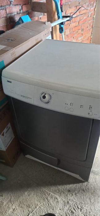 Сушилня кондензационна zanussi