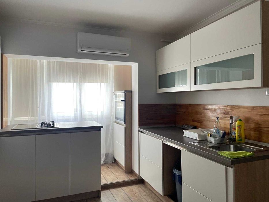 Inchiriez Apartament 3 cam Rahova cu Sebastian