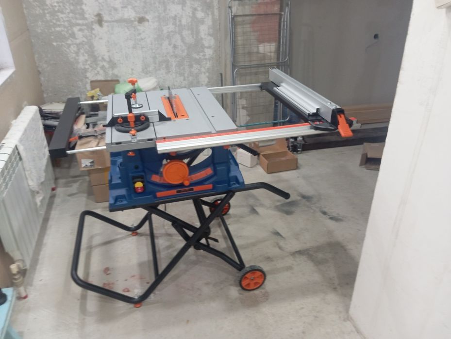 Продается распиловочный станок по дереву