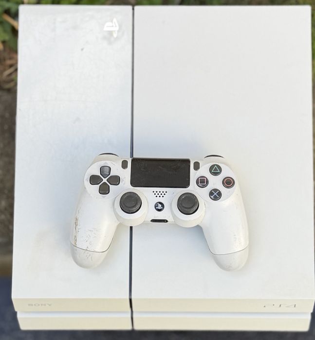 Конзола Sony PlayStation 4 PS4 500GB White + DualShock 4 + GTA V