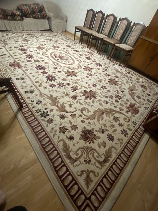 Продам ковер ( чистая шерсть)