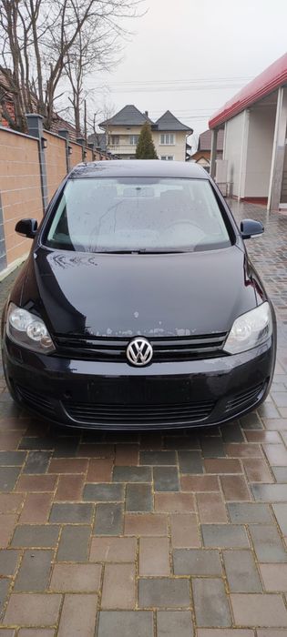 Inchiriz masina  preluare aeroport Suceava