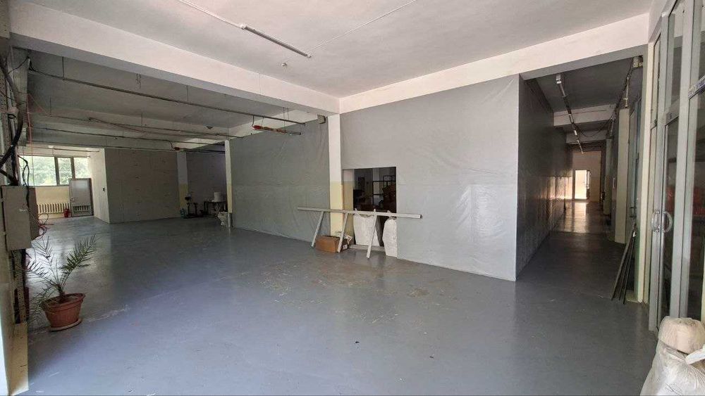 Аренда помещений в Чиланзар 23-квартал 1800 м2 / Arendaga joy 1800 m2