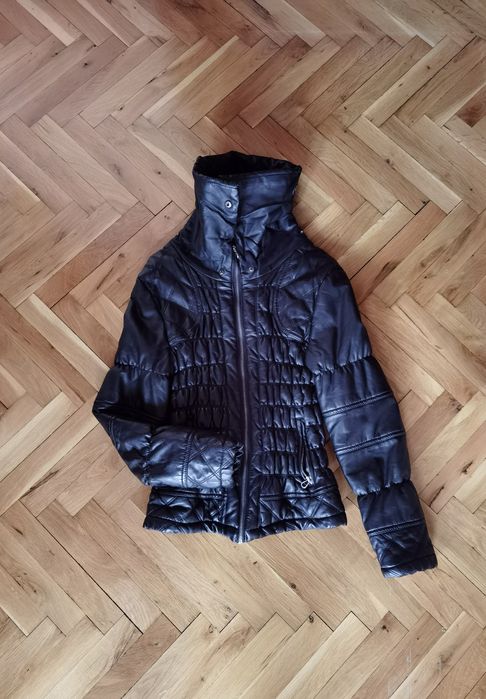 Дамско еластично кожено яке размер M-L