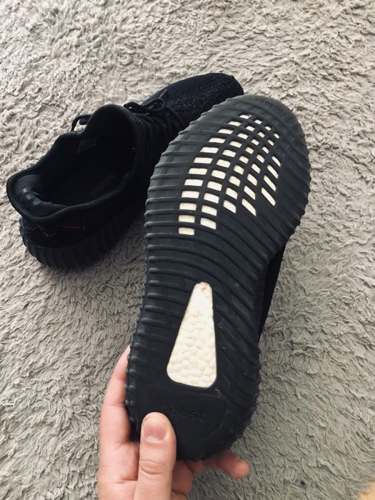 Adidas Yeezy Boost 350 V2 Bred – Mărimea 39 1/3 EU