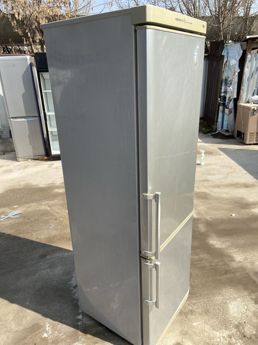 Холодильник рабочая доставка есть