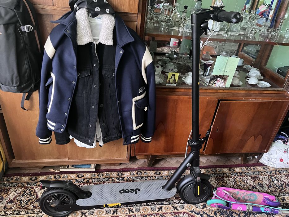 Trotineta electrica Jeep