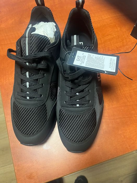 Vand adidasi Emporio Armani, marimea 42, noi cu eticheta