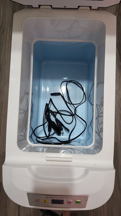 Продам автохолодильник