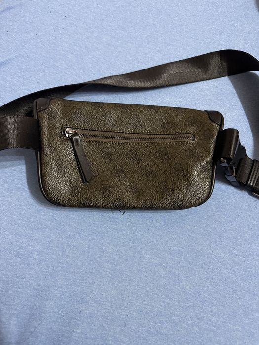 Чанти за кръст и презрамо