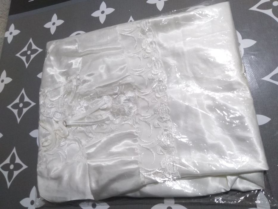 Новый Женская пеньюар.