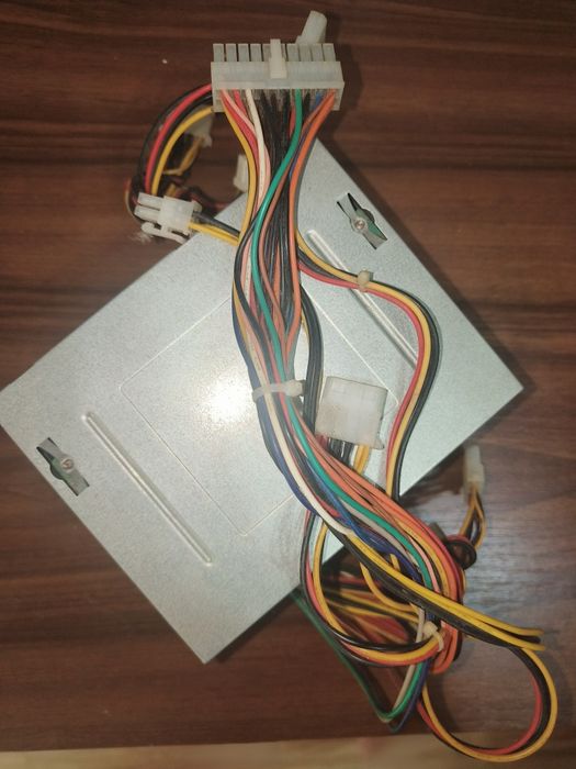 Vând sursă alimentare PC Aline PX-450