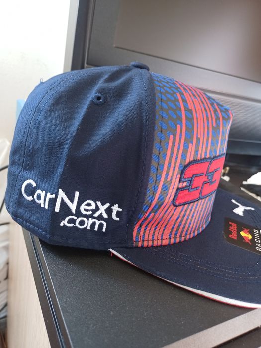 Шапки три модела на Max Verstappen Red bull ,Макс Верстапен