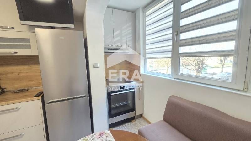 ЕКСКЛУЗИВНО!Тристаен апартамент под наем в кв.Трошево , град Варна.