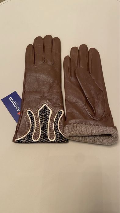 Перчатки кожаные женские