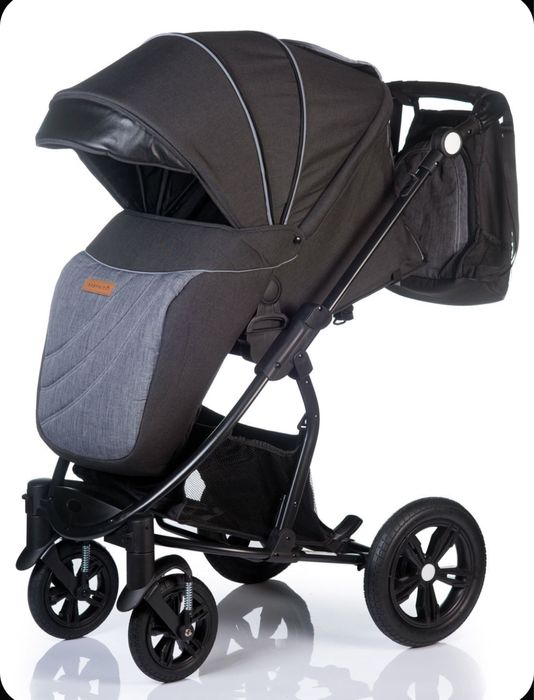 Детская универсальная прогулочная коляска
