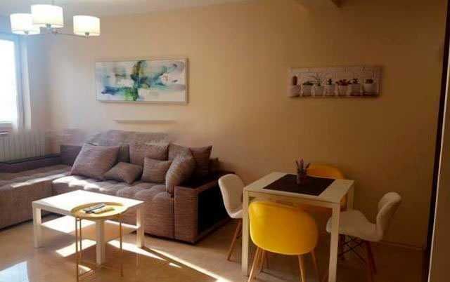 Продава се Двустаен апартамент в София, Хладилника - 76 кв.м за 2066 €/кв.м - Снимка #1