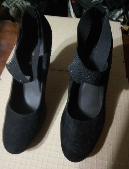 Pantofi cu toc, eleganti