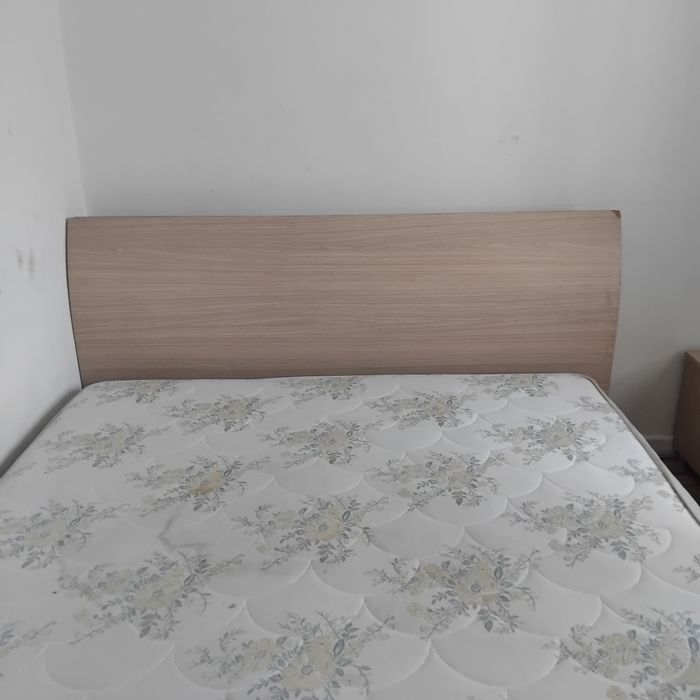 Спальня кровать и тумбочки