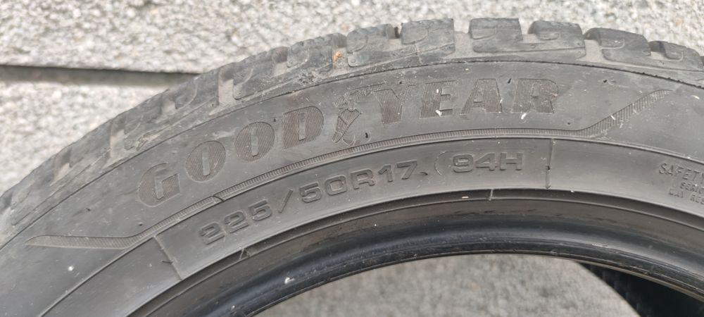 Зимни гуми Goodyear Ultragrip Performance+ 225/50/17 Дот 3619