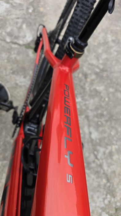 Bicicleta electrică TREK Powerfly 5