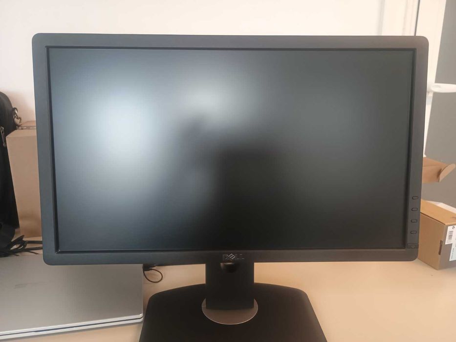 Монитор Dell P2012Ht 20" отлично състояние