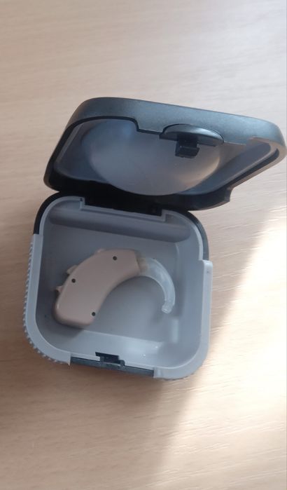 Продам слуховой аппарат AURICA